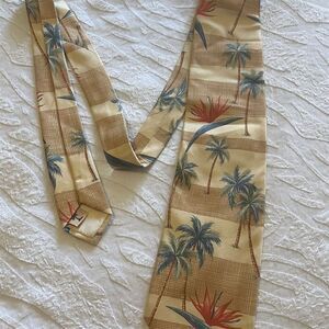Tommy Bahama Men's Silk Tie Yellow Geometric Tropical Classic 57"-60"